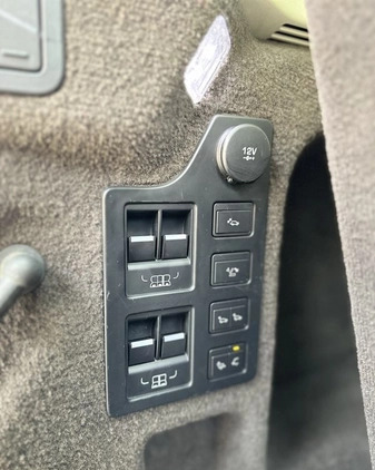 Land Rover Discovery cena 189990 przebieg: 112000, rok produkcji 2018 z Żywiec małe 704